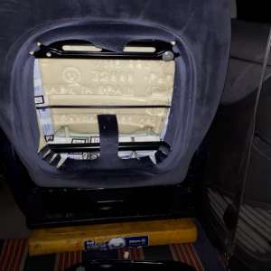 Aproximativ 20.000  de ţigarete de contrabandă descoperite la frontiera de est