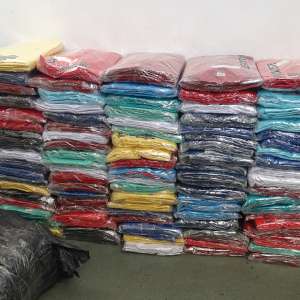 Aproximativ 3.700 articole susceptibile a fi contrafăcute, confiscate la P.T.F. Giurgiu