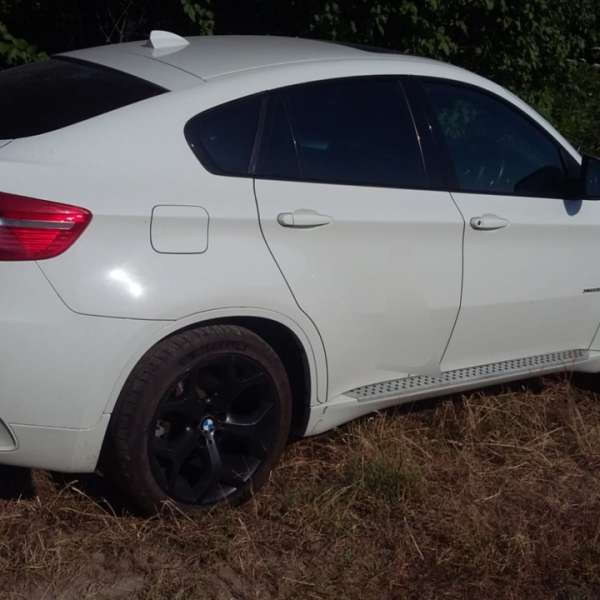 Autoturism marca BMW X6, semnalat furat din Marea Britanie, descoperit în P.T.F. Ostrov