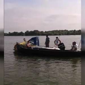 Trei pescari ucraineni surprinși la braconat pe brațul Chilia