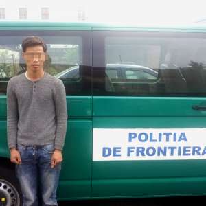 Un cetăţean Vietnam, oprit la frontiera de vest