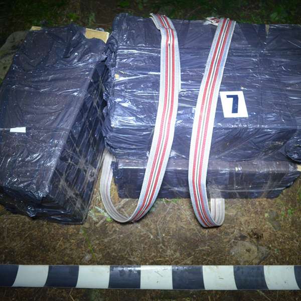 Aproximativ 15.500 de pachete cu țigări de contrabanda confiscate la frontiera de nord