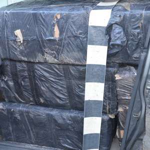 Acţiuni în forţă la frontieră pentru combaterea contrabandei cu ţigări: urmăriri şi focuri de armă pentru reţinerea contrabandiştilor, ţigări în valoare de aproximativ 450.000 lei, confiscate