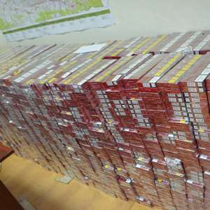 Acţiuni în forţă la frontieră pentru combaterea contrabandei cu ţigări: urmăriri şi focuri de armă pentru reţinerea contrabandiştilor, ţigări în valoare de aproximativ 450.000 lei, confiscate