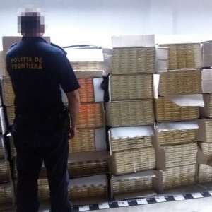 21.000 de pachete cu țigări, confiscate la frontiera de nord