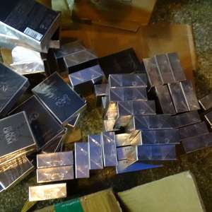 Parfumuri susceptibile a fi contrafăcute, confiscate la P.T.F. Calafat