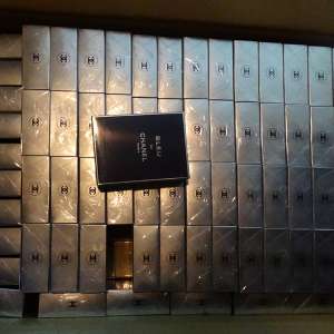 Parfumuri susceptibile a fi contrafăcute, confiscate la P.T.F. Calafat