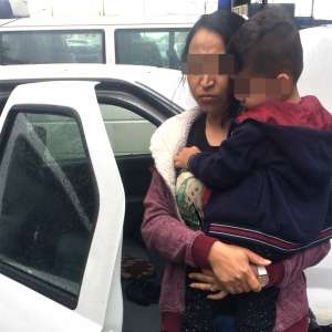 Doi sirieni, mamă şi fiu,   prinși cu acte false la Nădlac