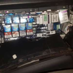 Țigări ascunse într-un autoturism, descoperite la PTF Halmeu
