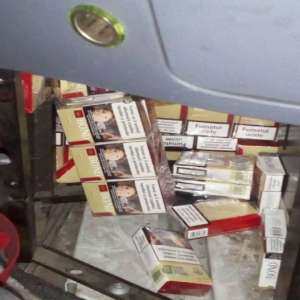 Țigări de contrabandă descoperite în bordul unui cap-tractor
