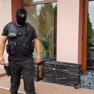 Rețea de contrabandă cu țigări, destructurată de polițiștii de frontieră mehedințeni