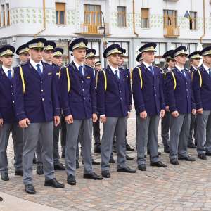 263 de absolvenți ai Şcolii de Pregătire a Agenţilor Poliţiei de Frontieră Avram Iancu Oradea debutează ca polițiști de frontieră