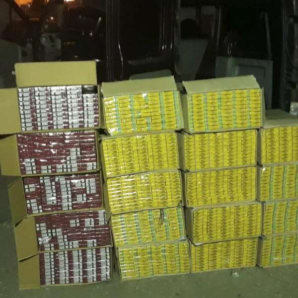 Maramureșean cercetat pentru contrabandă și 11.500 pachete țigări confiscate