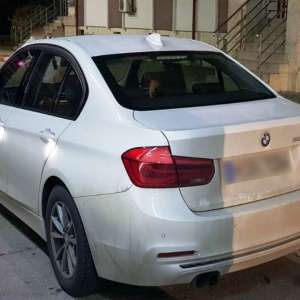Autoturisme de lux căutate de autorități, descoperite la Sculeni