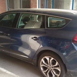  Autoturism căutat în Franța, depistat de poliţiştii de frontieră