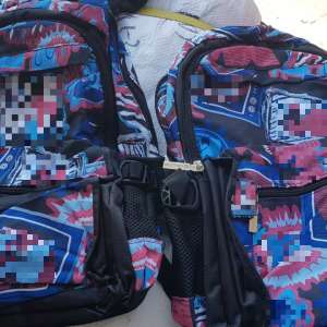 Rechizite școlare susceptibile a fi contrafăcute,  confiscate în Portul Constanţa Sud Agigea