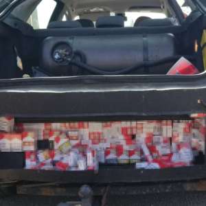 Peste 53.000 de ţigarete, depistate ascunse într-un autoturism la PTF Borș