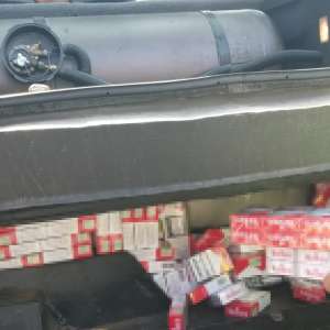 Peste 53.000 de ţigarete, depistate ascunse într-un autoturism la PTF Borș