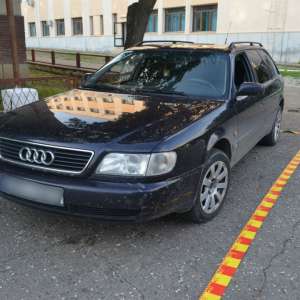 Ţigarete de contrabandă, descoperite în două autoturisme la Iași   