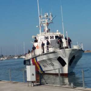 Nava MAI 1103 a predat ștafeta navei MAI 1102 a Poliţiei de Frontieră Române care va  supraveghea, timp de 3 luni, frontierele Europei din Marea Egee