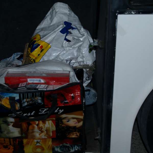 Țigări de contrabandă, descoperite la P.T.F. Oancea