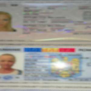 Carte de identitate falsă, descoperită la controlul de frontieră