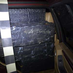 Peste 23.000 pachete cu țigări confiscate la frontiera de nord