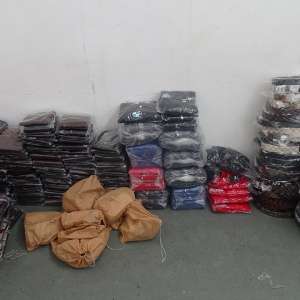 Mii de bunuri susceptibile a fi contrafăcute, confiscate de polițiștii de frontieră din cadrul P.T.F. Giurgiu