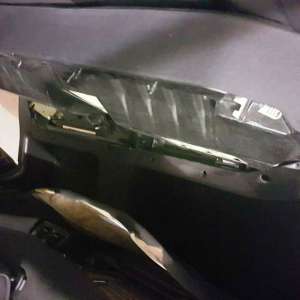 Fiole cu substanţe anabolizante, în valoare de peste 36.000 de lei, descoperite la Albiţa