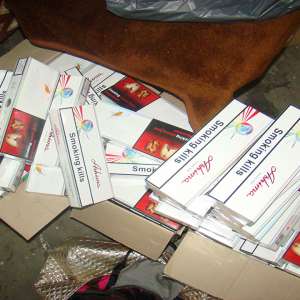 Peste 37.000 pachete cu țigări confiscate la frontiera de nord