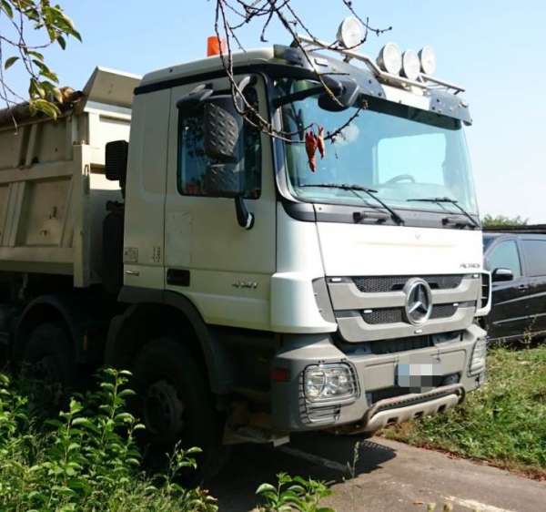 Autocamion furat din Franța, descoperit de polițiștii de frontieră