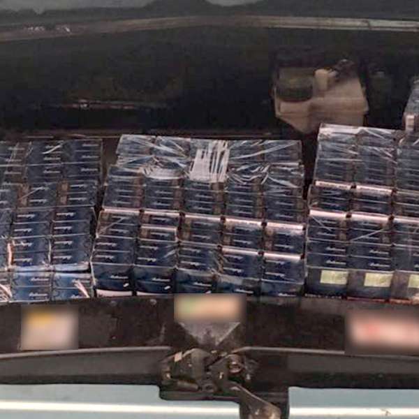 Ţigări ascunse într-un autoturism, confiscate în P.T.F. Borș