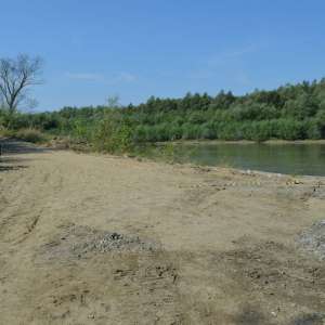 Aproximativ 11.000 pachete cu ţigări transportate cu o barcă pneumatică peste râul Prut