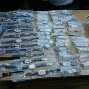 Ceasuri de lux susceptibile a fi contrafăcute, descoperite la frontiera de est