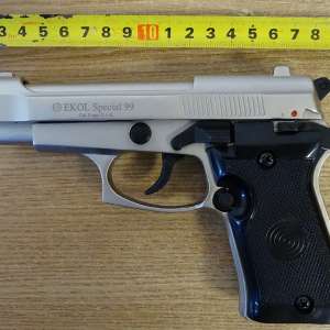 Pistol cu gaz fără documente legale, descoperit la P.T.F. Calafat