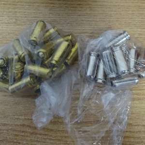 Pistol cu gaz fără documente legale, descoperit la P.T.F. Calafat