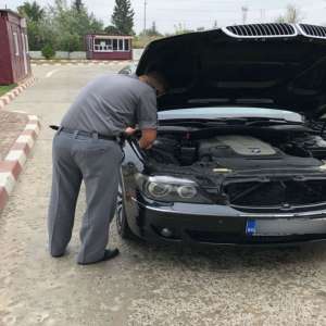 Autoturism căutat de autorităţile din Ungaria, descoperit de poliţiştii de frontieră