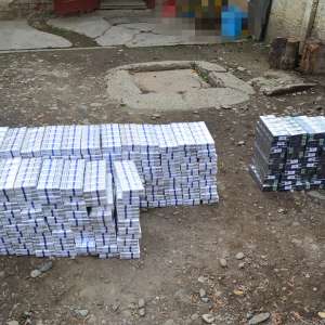Peste 5.000 pachete cu țigări confiscate la frontiera de nord
