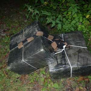 Peste 5.000 pachete cu țigări confiscate la frontiera de nord