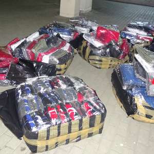 Aproximativ 1.500 de bunuri susceptibile a fi contrafăcute, confiscate de polițiștii de frontieră din cadrul P.T.F. Giurgiu