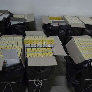 Peste 24.000 pachete țigări confiscate la frontiera de nord