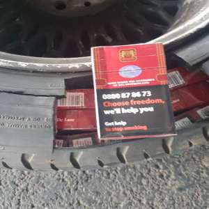 Aproximativ 36.500 țigarete de contrabandă descoperite la frontieră