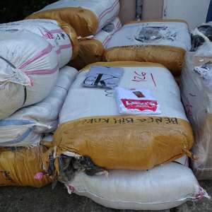 Peste 3.300 de articole textile susceptibile a fi contrafăcute, confiscate la P.T.F. Calafat