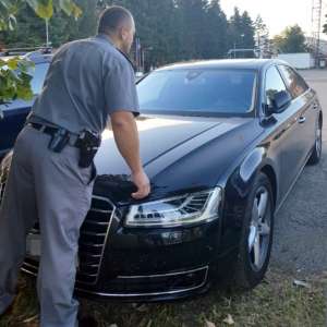 Autoturism marca Audi A8, căutat în Suedia, depistat în P.T.F. Foeni