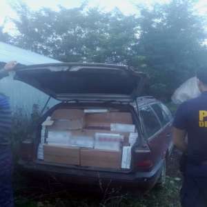 Aproximativ 13.400 pachete cu țigări confiscate la frontiera de est