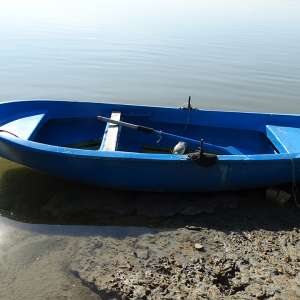  Un cetățean din Kazahstan, depistat în timp ce încerca să traverseze Dunărea cu o barcă din Bulgaria în România