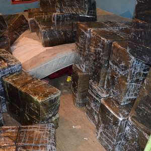 Peste 20.000 de pachete de țigări confiscate la frontiera de nord