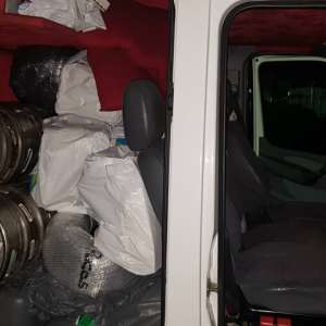 40.000 ţigarete de contrabandă, descoperite de polițiștii de frontieră constănțeni