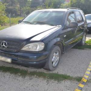 13.000 pachete cu ţigări, confiscate în urma unei acţiuni la frontiera cu R. Moldova