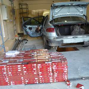 Peste 5.300 pachete cu țigări confiscate la frontiera de nord